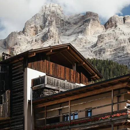 Lagació Mountain 4* San Cassiano (Badia)