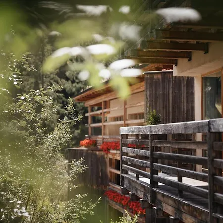 Lagació Mountain Hotel 4*