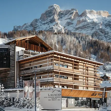 Hotel Lagació Mountain San Cassiano (Badia)
