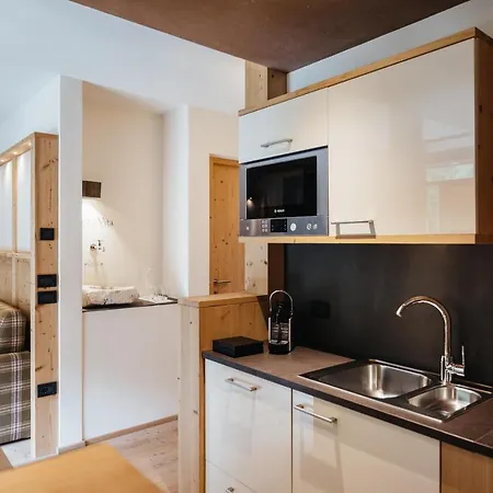 Lagacio Mountain 4*